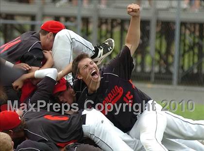 Thumbnail 3 in Xavier vs. Pomperaug (CIAC Class LL Final) photogallery.