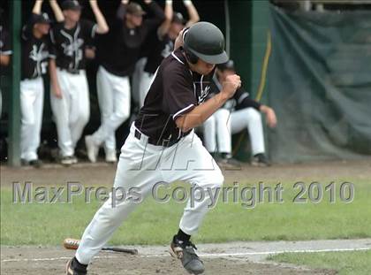 Thumbnail 2 in Xavier vs. Pomperaug (CIAC Class LL Final) photogallery.