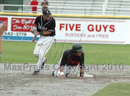 Thumbnail 2 in Xavier vs. Pomperaug (CIAC Class LL Final) photogallery.