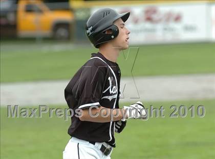 Thumbnail 2 in Xavier vs. Pomperaug (CIAC Class LL Final) photogallery.