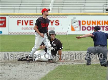 Thumbnail 3 in Xavier vs. Pomperaug (CIAC Class LL Final) photogallery.