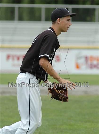 Thumbnail 3 in Xavier vs. Pomperaug (CIAC Class LL Final) photogallery.