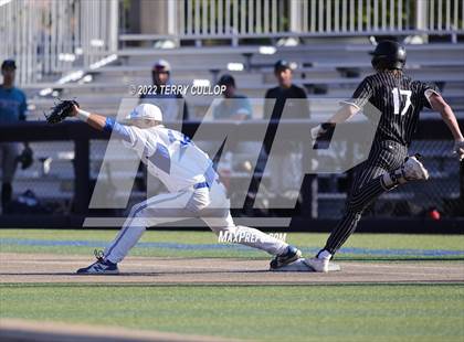 Thumbnail 1 in Bingham vs. Riverton (UHSAA 6A Bracket Play) photogallery.