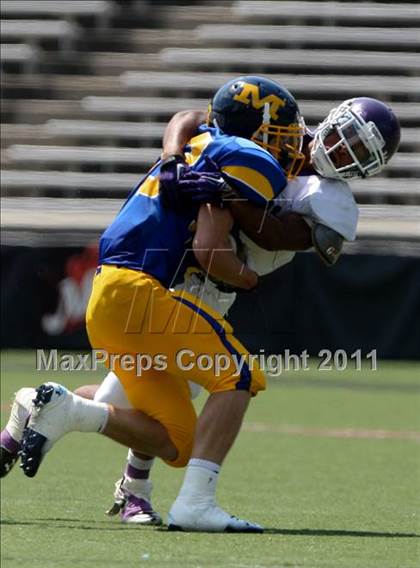 Thumbnail 1 in Pickerington Central vs. Archbishop Moeller (Skyline Chili Crosstown Showdown) photogallery.