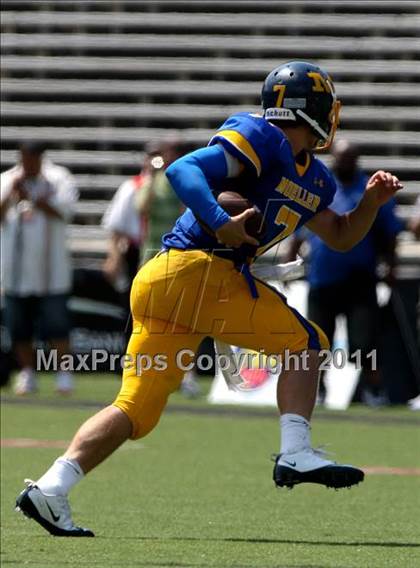 Thumbnail 2 in Pickerington Central vs. Archbishop Moeller (Skyline Chili Crosstown Showdown) photogallery.
