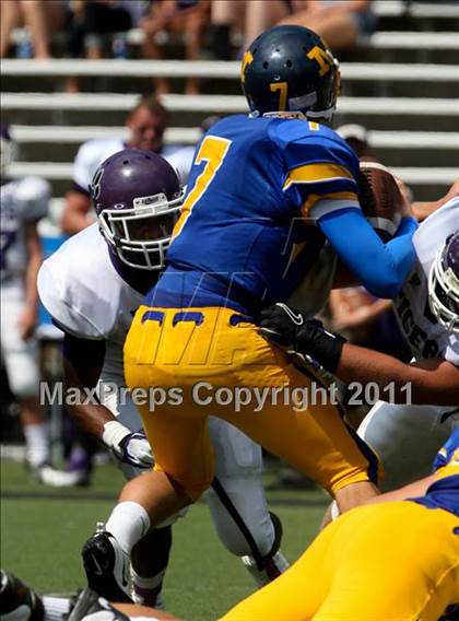 Thumbnail 2 in Pickerington Central vs. Archbishop Moeller (Skyline Chili Crosstown Showdown) photogallery.