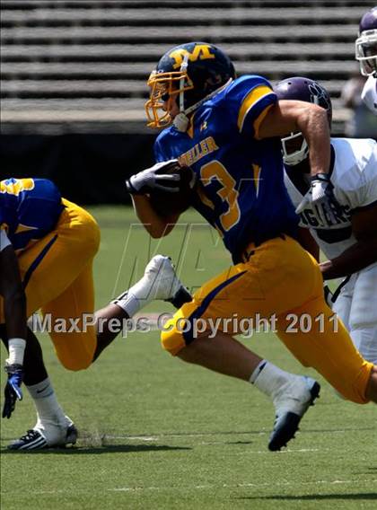 Thumbnail 2 in Pickerington Central vs. Archbishop Moeller (Skyline Chili Crosstown Showdown) photogallery.