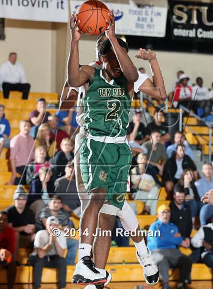 Thumbnail 1 in Oak Ridge vs. Archbishop Carroll (City of Palms Classic) photogallery.