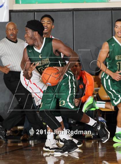 Thumbnail 3 in Oak Ridge vs. Archbishop Carroll (City of Palms Classic) photogallery.