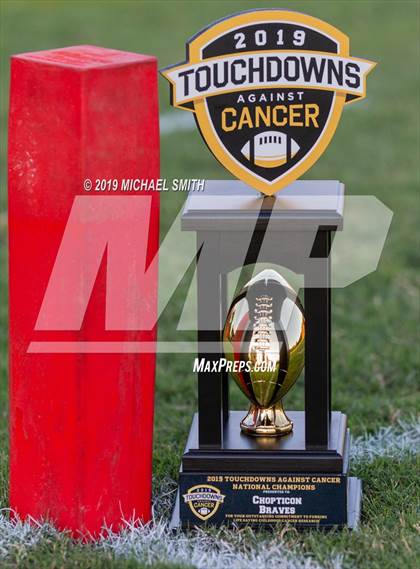 Thumbnail 1 in Chopticon Ceremony (Touchdowns Against Cancer) photogallery.