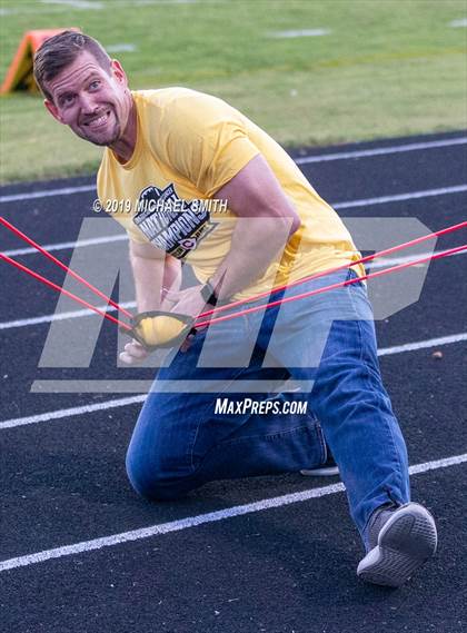 Thumbnail 3 in Chopticon Ceremony (Touchdowns Against Cancer) photogallery.