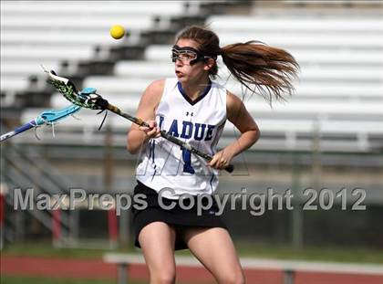 Thumbnail 3 in Ladue vs. Marquette photogallery.