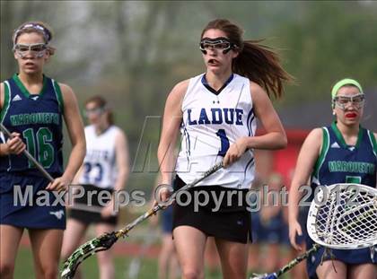 Thumbnail 1 in Ladue vs. Marquette photogallery.
