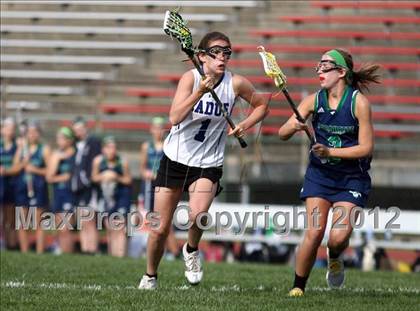 Thumbnail 3 in Ladue vs. Marquette photogallery.