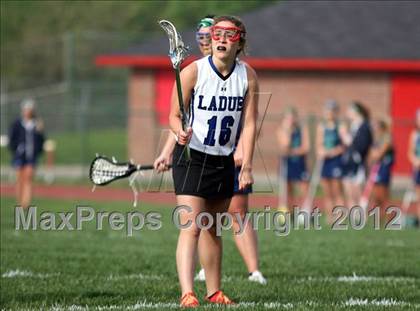 Thumbnail 3 in Ladue vs. Marquette photogallery.