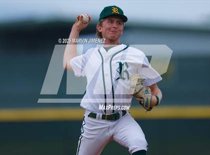 Thumbnail 1 in Royal vs Oak Park photogallery.