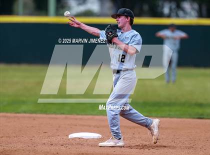 Thumbnail 2 in Royal vs Oak Park photogallery.