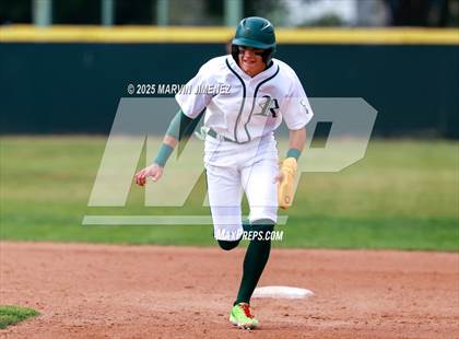 Thumbnail 2 in Royal vs Oak Park photogallery.