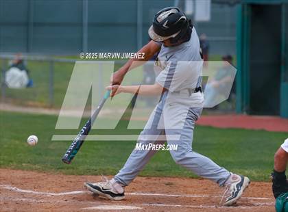 Thumbnail 2 in Royal vs Oak Park photogallery.