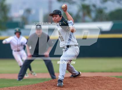 Thumbnail 2 in Royal vs Oak Park photogallery.