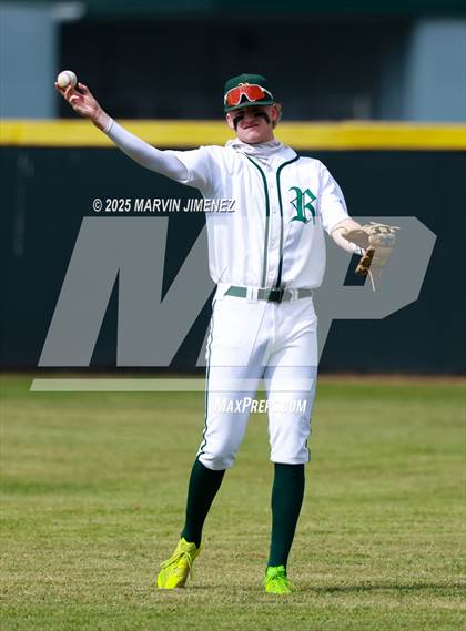 Thumbnail 3 in Royal vs Oak Park photogallery.