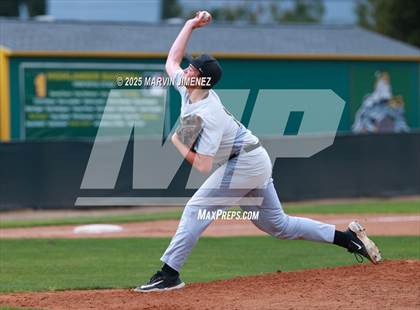 Thumbnail 1 in Royal vs Oak Park photogallery.