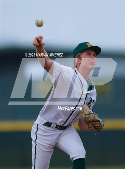 Thumbnail 2 in Royal vs Oak Park photogallery.