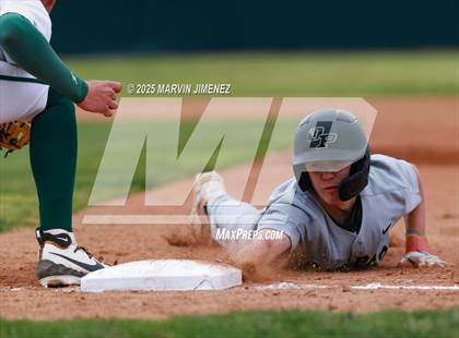 Thumbnail 3 in Royal vs Oak Park photogallery.