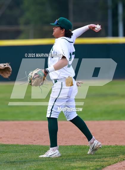 Thumbnail 2 in Royal vs Oak Park photogallery.