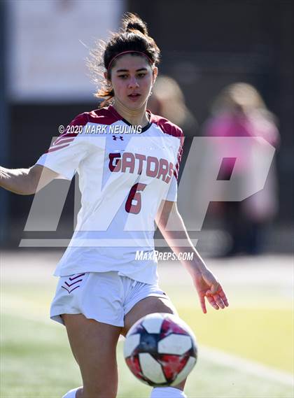 Thumbnail 3 in Sequoia vs. Sacred Heart Prep photogallery.