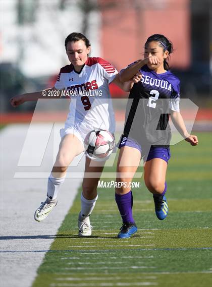 Thumbnail 1 in Sequoia vs. Sacred Heart Prep photogallery.