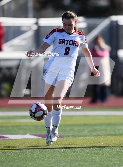 Thumbnail 2 in Sequoia vs. Sacred Heart Prep photogallery.