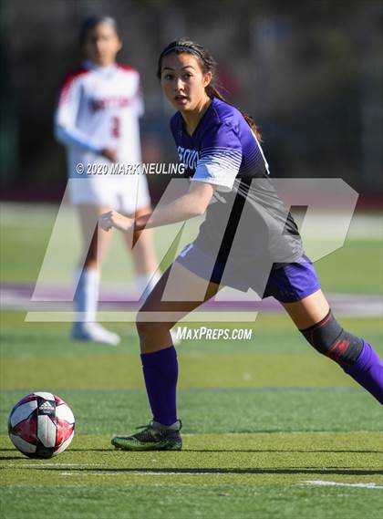 Thumbnail 2 in Sequoia vs. Sacred Heart Prep photogallery.