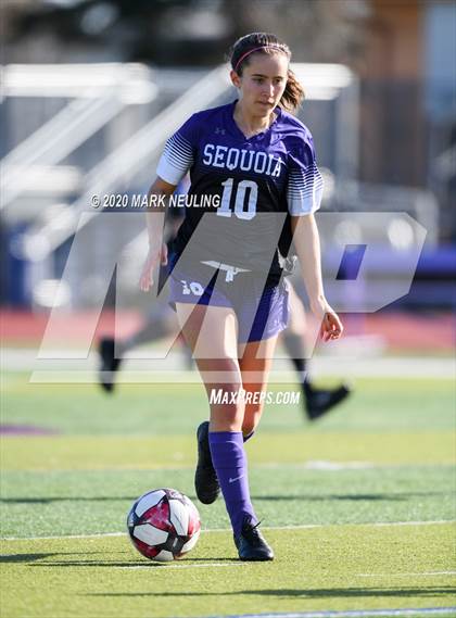Thumbnail 2 in Sequoia vs. Sacred Heart Prep photogallery.