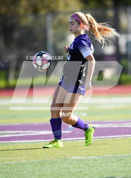 Thumbnail 1 in Sequoia vs. Sacred Heart Prep photogallery.