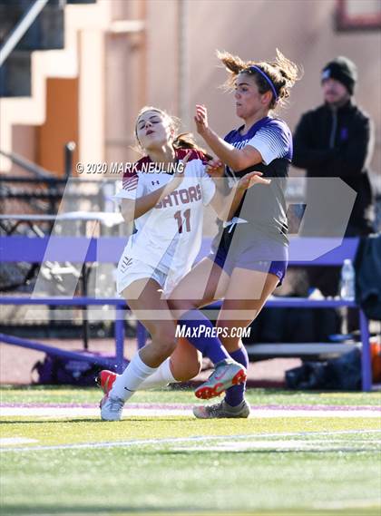 Thumbnail 2 in Sequoia vs. Sacred Heart Prep photogallery.