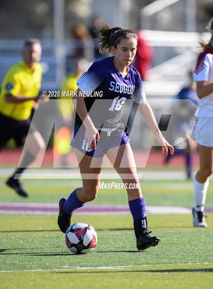 Thumbnail 3 in Sequoia vs. Sacred Heart Prep photogallery.