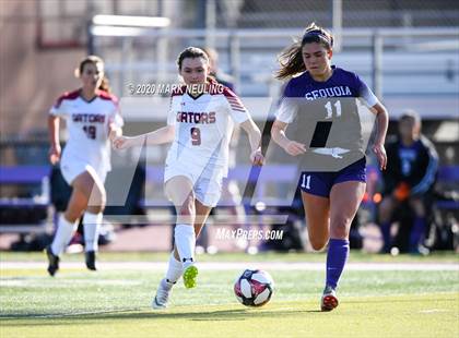Thumbnail 3 in Sequoia vs. Sacred Heart Prep photogallery.