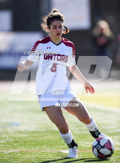 Thumbnail 2 in Sequoia vs. Sacred Heart Prep photogallery.