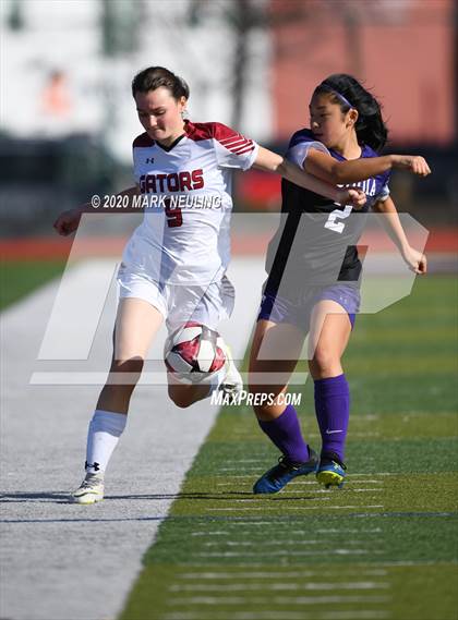 Thumbnail 2 in Sequoia vs. Sacred Heart Prep photogallery.