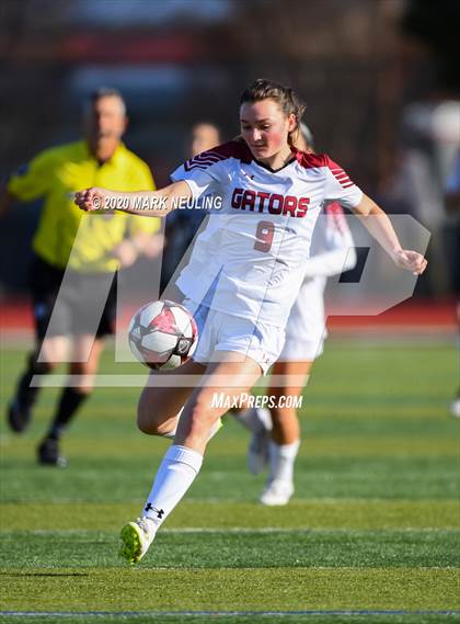 Thumbnail 3 in Sequoia vs. Sacred Heart Prep photogallery.