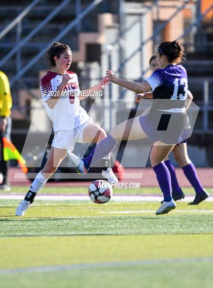 Thumbnail 3 in Sequoia vs. Sacred Heart Prep photogallery.