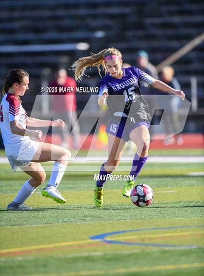 Thumbnail 2 in Sequoia vs. Sacred Heart Prep photogallery.
