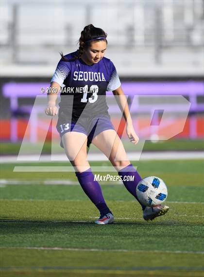 Thumbnail 1 in Sequoia vs. Sacred Heart Prep photogallery.
