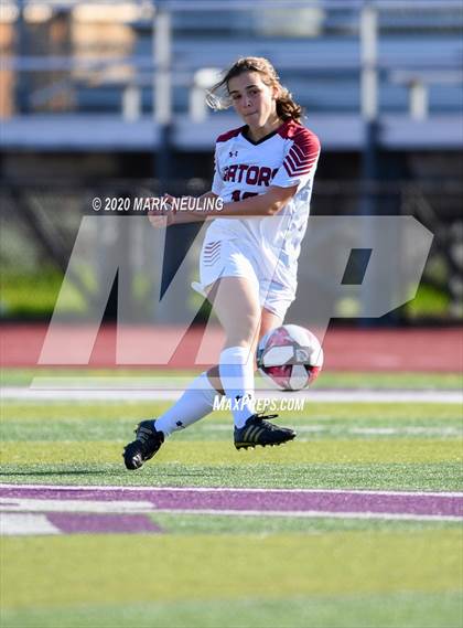 Thumbnail 3 in Sequoia vs. Sacred Heart Prep photogallery.