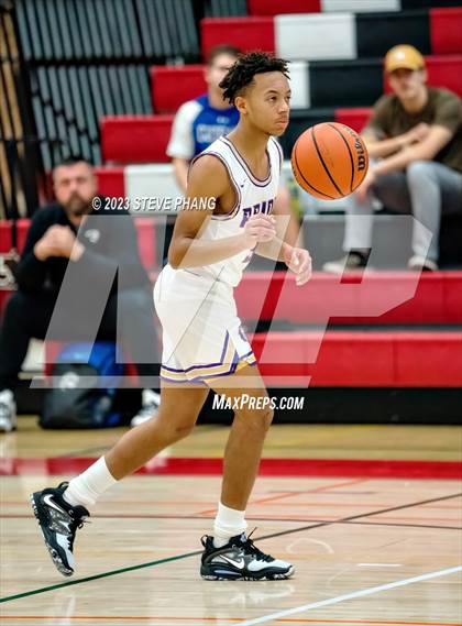 Thumbnail 1 in Wood vs. Bradshaw Christian (Cordova Christmas Classic) photogallery.