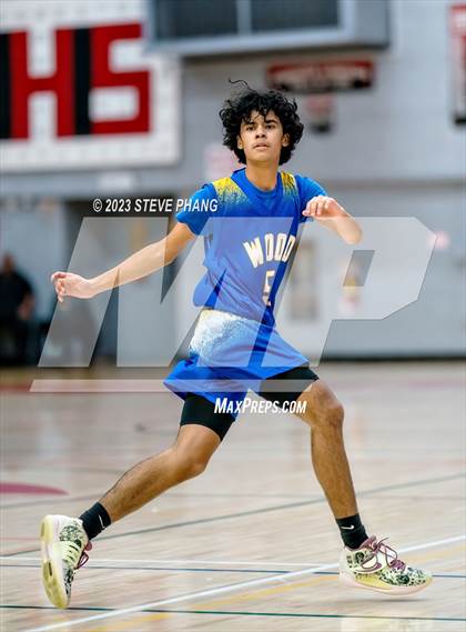 Thumbnail 1 in Wood vs. Bradshaw Christian (Cordova Christmas Classic) photogallery.