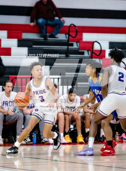 Thumbnail 2 in Wood vs. Bradshaw Christian (Cordova Christmas Classic) photogallery.