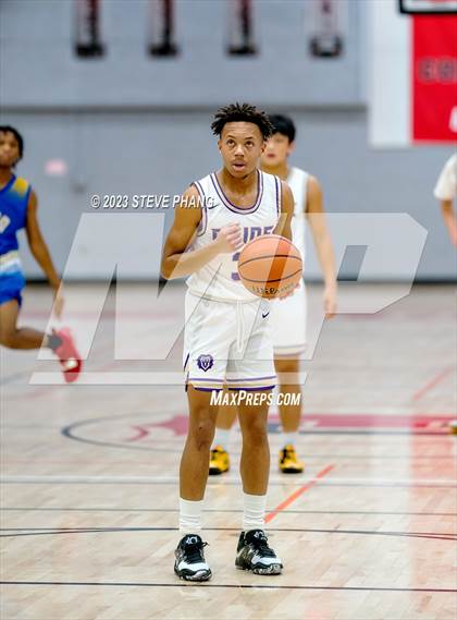 Thumbnail 2 in Wood vs. Bradshaw Christian (Cordova Christmas Classic) photogallery.