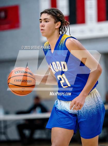 Thumbnail 2 in Wood vs. Bradshaw Christian (Cordova Christmas Classic) photogallery.